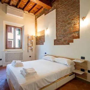 https://flr-ognissanti-ii.it-tuscanyhotel.com