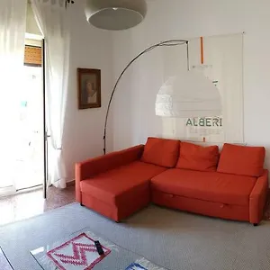  Apartment Arricriati Vicino Lungomare Italien